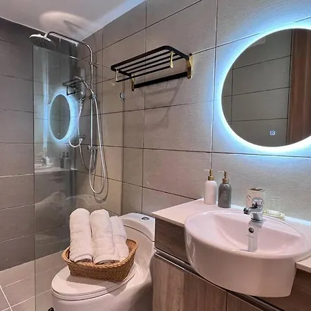 Hanns Spacious Balcony&Swimpool With Free Netflix-6Pax Sibu Exterior photo