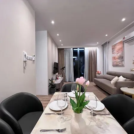 Hanns Spacious Balcony&Swimpool With Free Netflix-6Pax Sibu Exterior photo