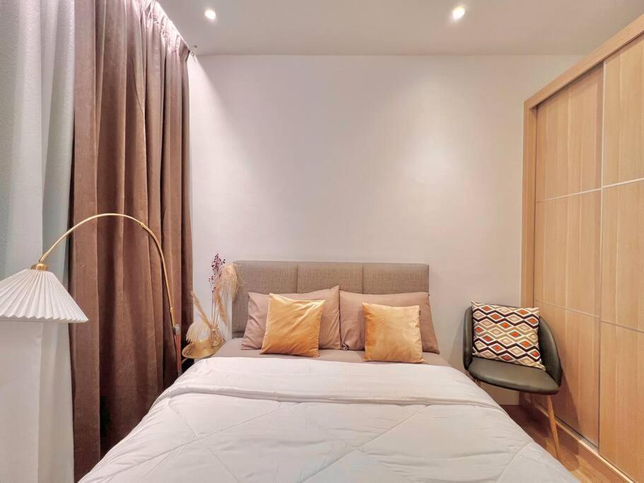 Hanns Spacious Balcony&swimpool With Free Netflix-6pax Apartment *