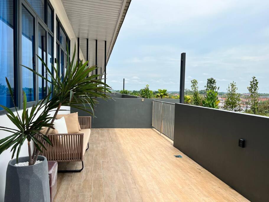 Apartment Hanns Spacious Balcony&swimpool With Free Netflix-6pax Sibu