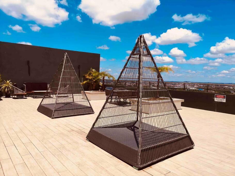 Hanns Spacious Balcony&swimpool With Free Netflix-6pax Apartment *